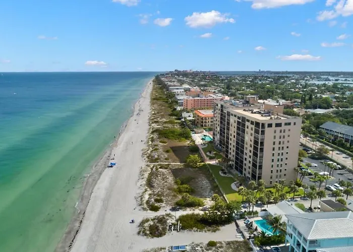 Сasa de vacaciones Reflections On The Gulf #503 Beachfront With Pool And Hot Tub Clearwater Beach