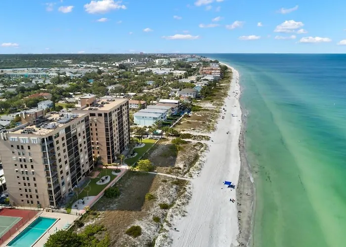 Reflections On The Gulf #503 Beachfront With Pool And Hot Tub *